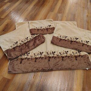 Chapel Hill Decorative Towel Set - Includes a Towel, Washcloth and 2 Hand Towels